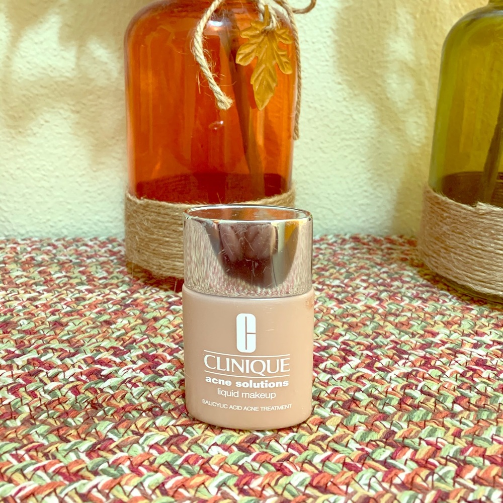 Clinique fresh natural acne solutions foundation